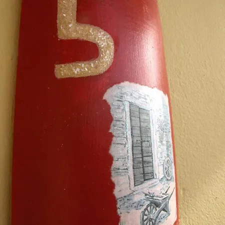 Effi Apartament *