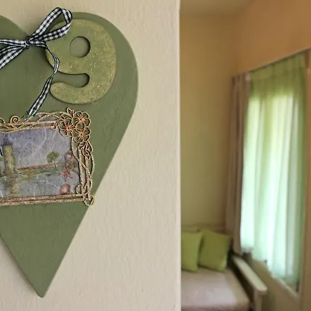 Effi Apartment *